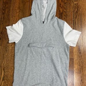 Short sleeve hoodie